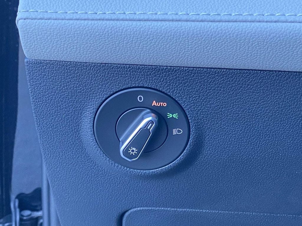 2026 Volkswagen Taos 1.5T SEL