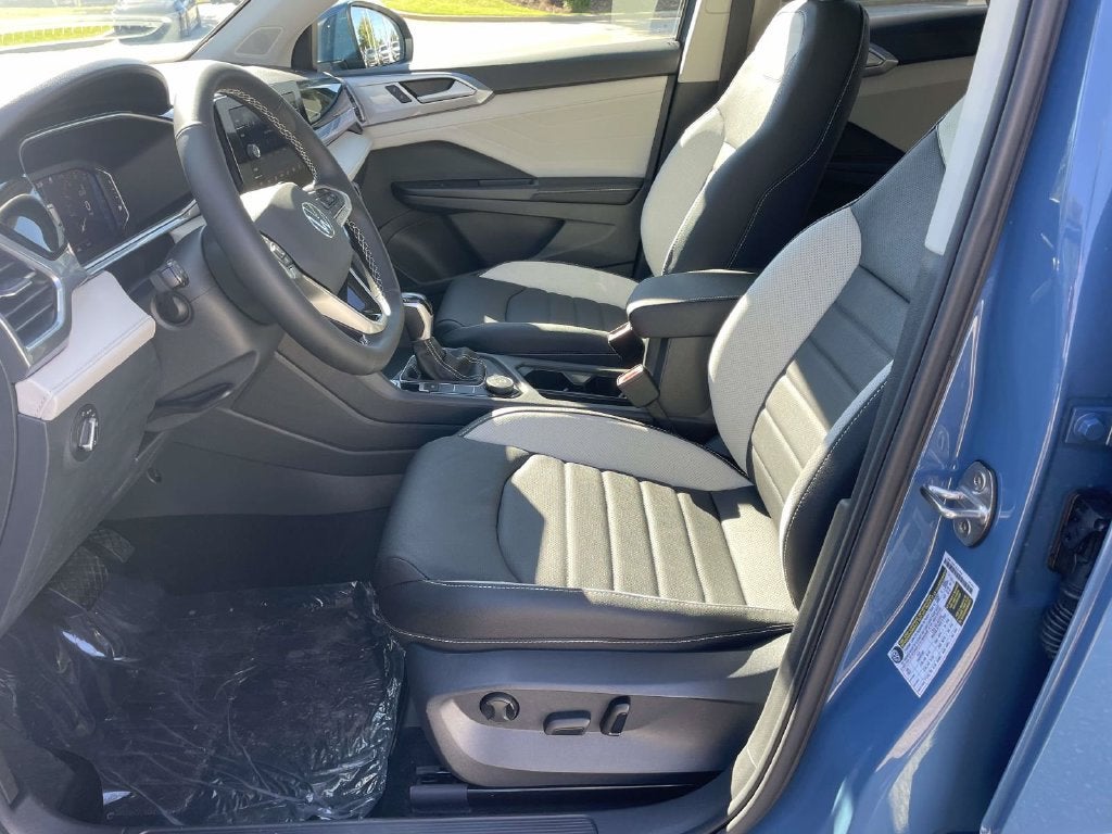 2027 Volkswagen Taos 1.5T SEL