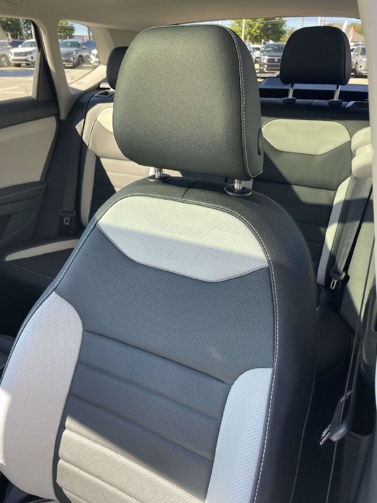2027 Volkswagen Taos 1.5T SEL
