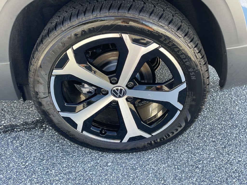 2027 Volkswagen Taos 1.5T SEL