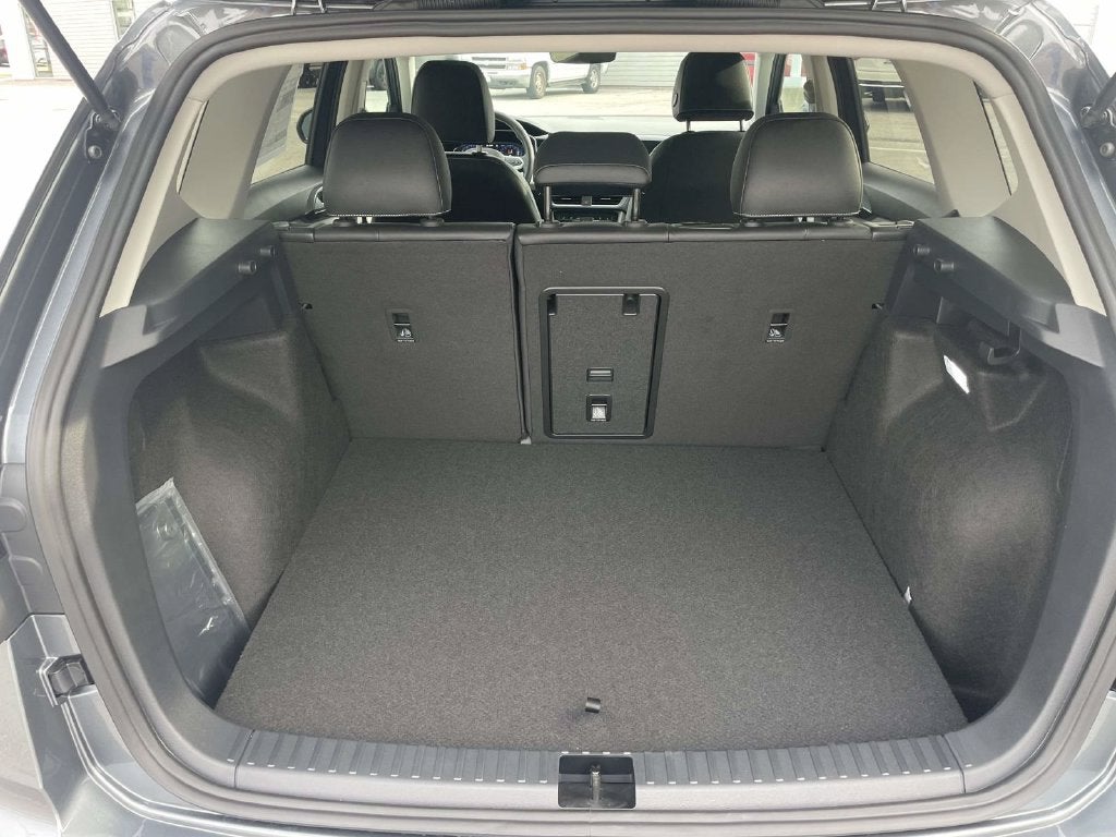 2027 Volkswagen Taos 1.5T SEL