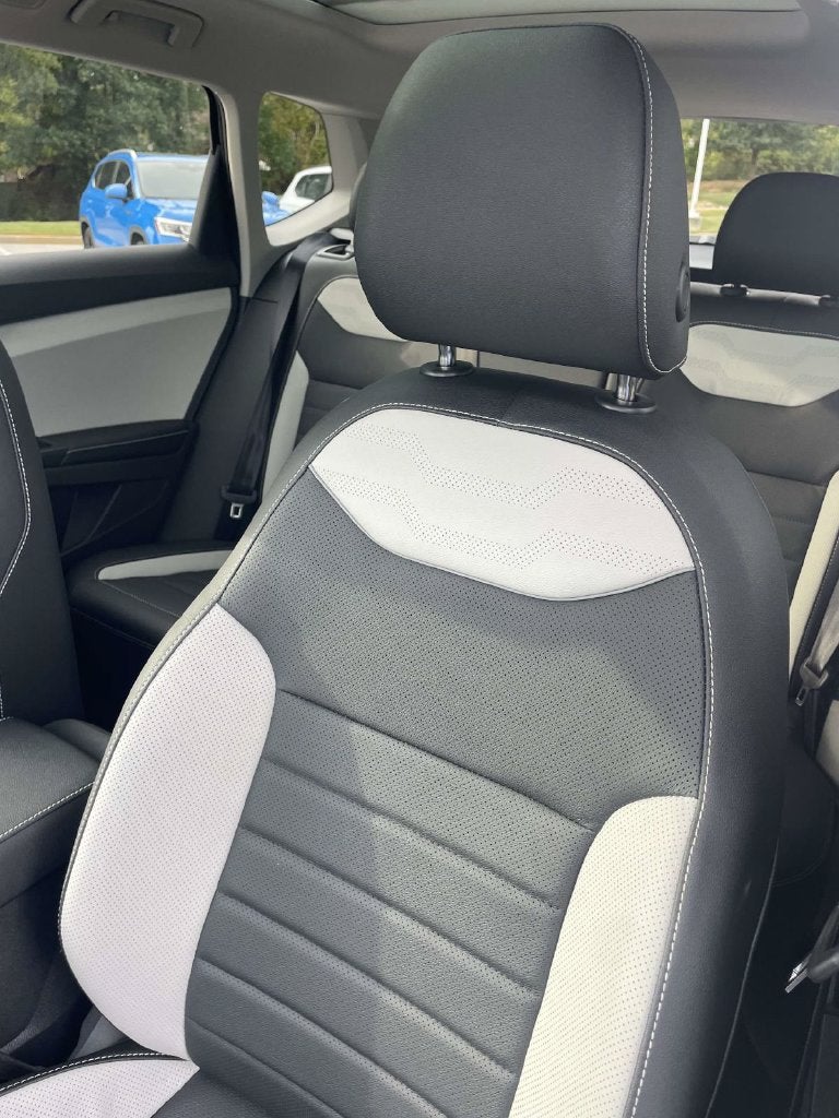2027 Volkswagen Taos 1.5T SEL