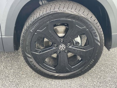 2027 Volkswagen Taos 1.5T SEL