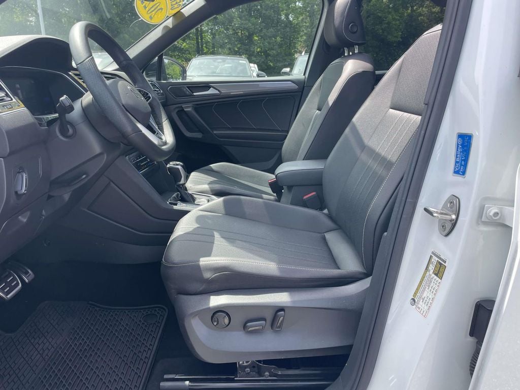 2022 Volkswagen Tiguan 2.0T SE R-Line Black