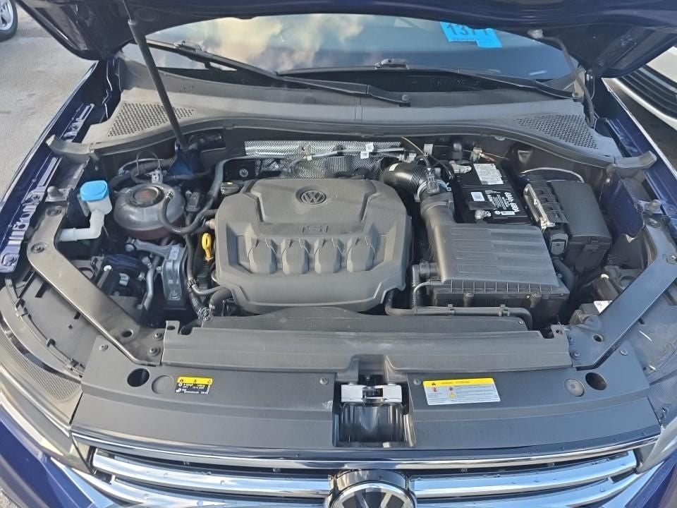 2023 Volkswagen Tiguan 2.0T SE R-Line Black