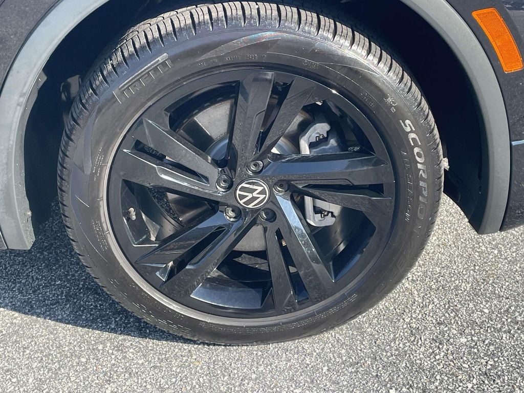 2024 Volkswagen Tiguan 2.0T SE R-Line Black