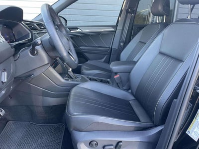 2024 Volkswagen Tiguan 2.0T SE R-Line Black