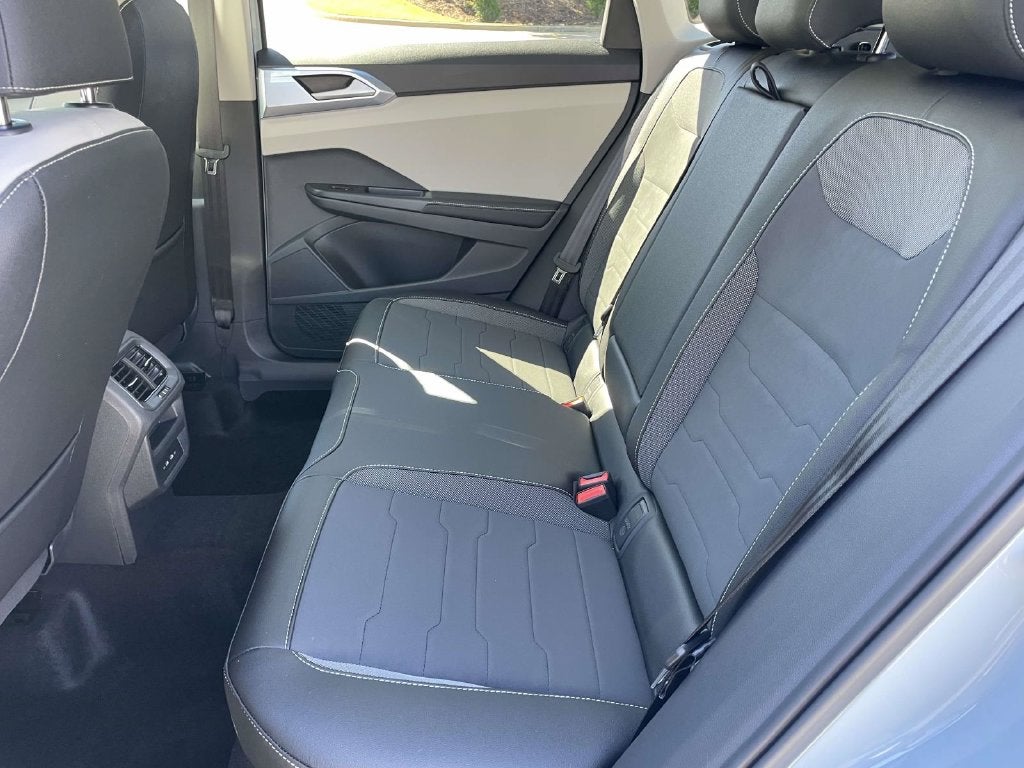 2027 Volkswagen Taos 1.5T SE