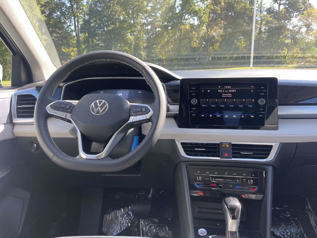 2027 Volkswagen Taos 1.5T SE
