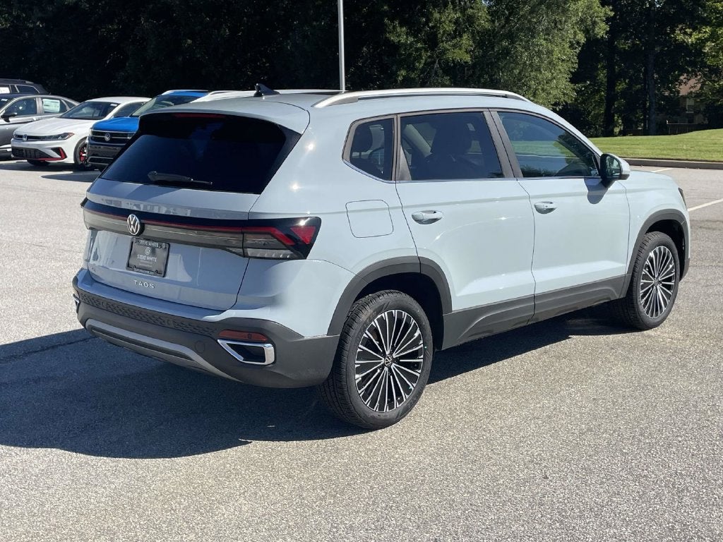 2027 Volkswagen Taos 1.5T SE