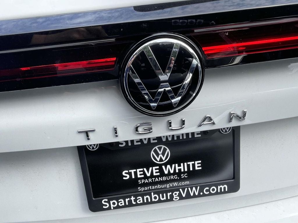2026 Volkswagen Tiguan 2.0T SE