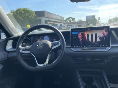 2025 Volkswagen Tiguan 2.0T SE