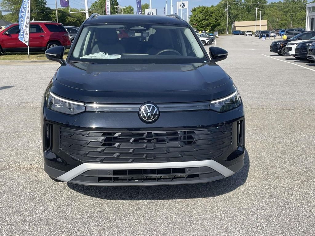 2025 Volkswagen Tiguan 2.0T SE