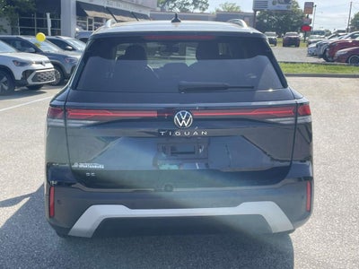 2025 Volkswagen Tiguan 2.0T SE