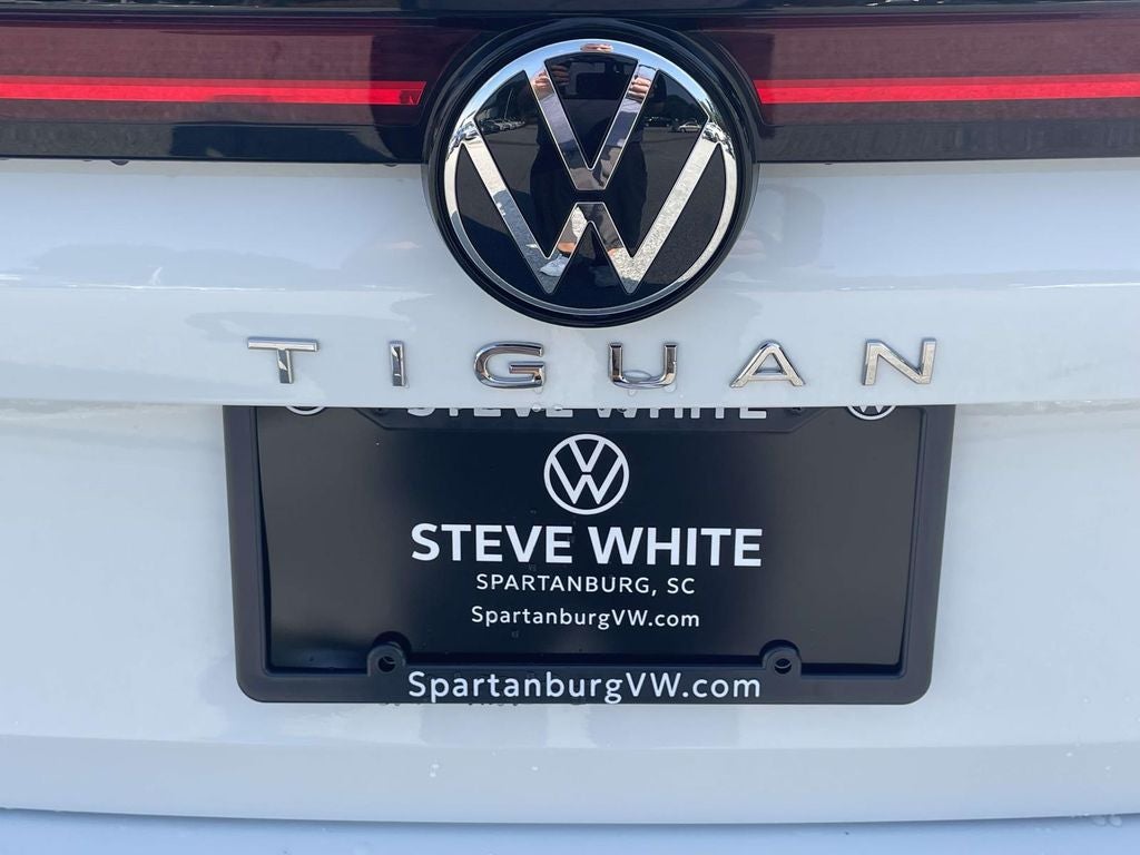 2026 Volkswagen Tiguan 2.0T SE