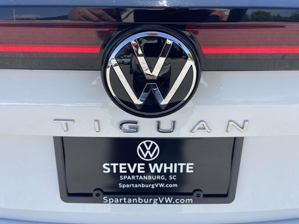 2026 Volkswagen Tiguan 2.0T SE
