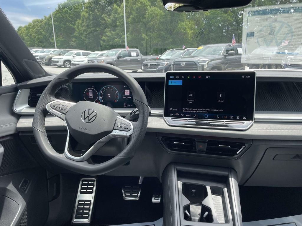 2026 Volkswagen Tiguan 2.0T SE R-Line Black
