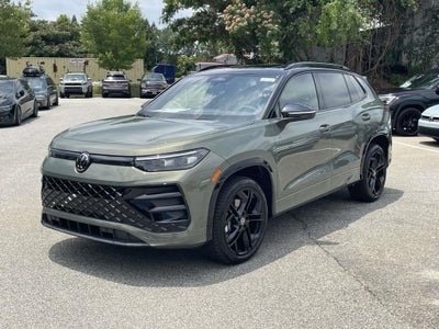 2026 Volkswagen Tiguan 2.0T SE R-Line Black