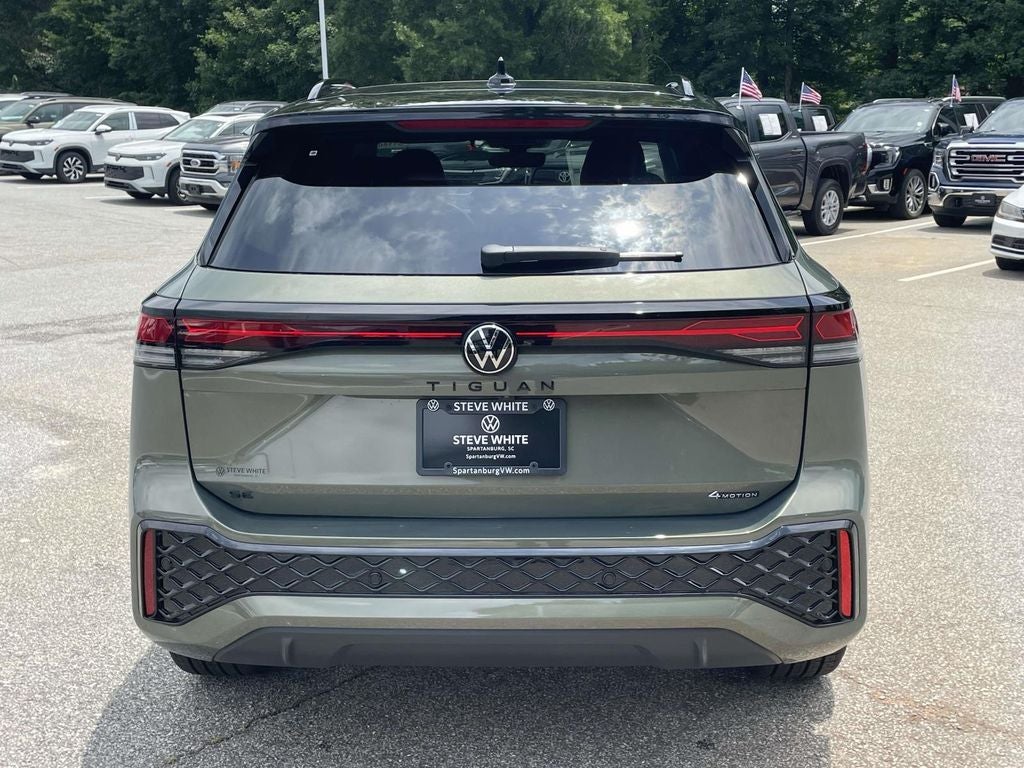 2026 Volkswagen Tiguan 2.0T SE R-Line Black