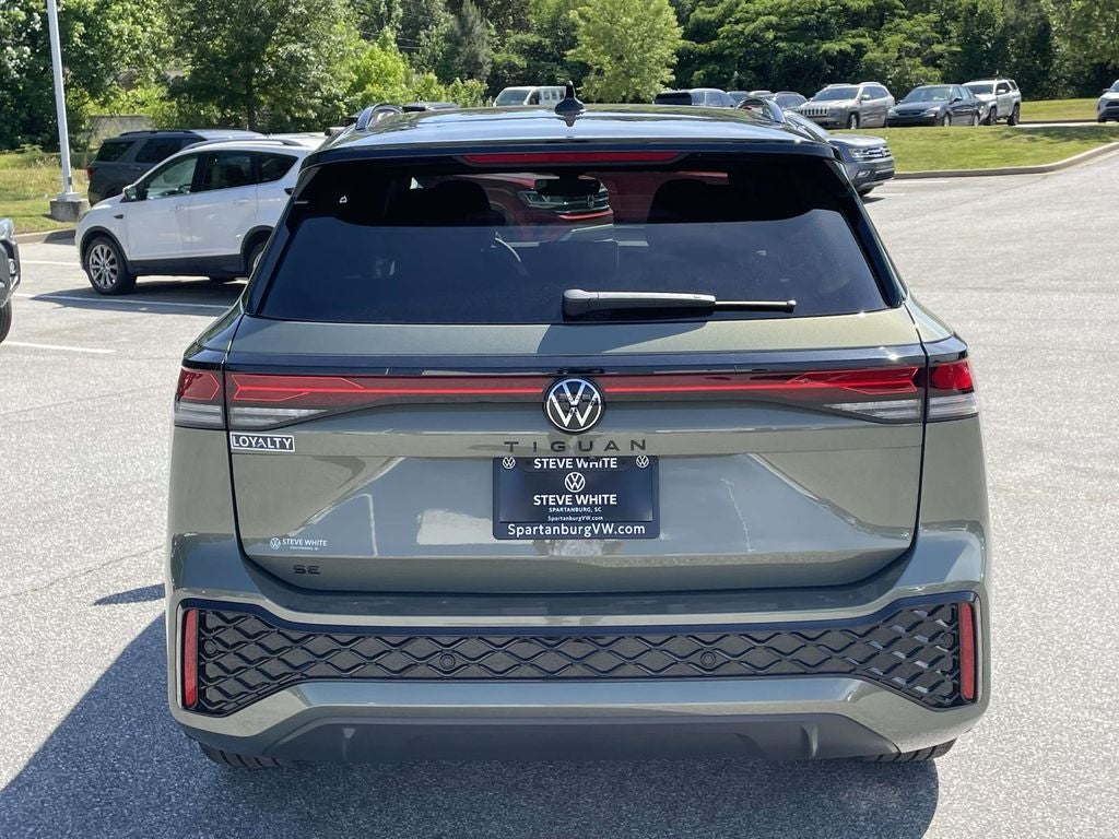 2026 Volkswagen Tiguan 2.0T SE R-Line Black