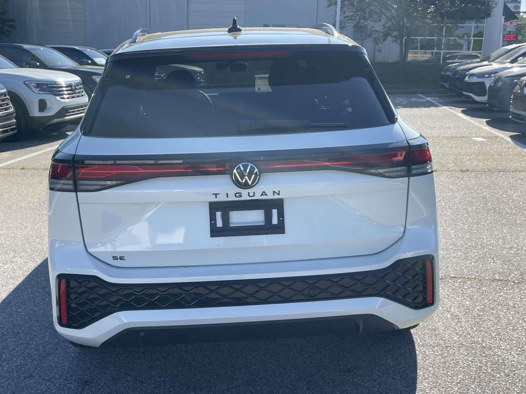 2026 Volkswagen Tiguan 2.0T SE R-Line Black