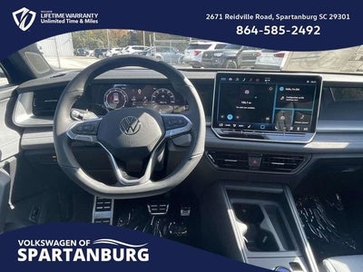 2026 Volkswagen Tiguan 2.0T SE R-Line Black