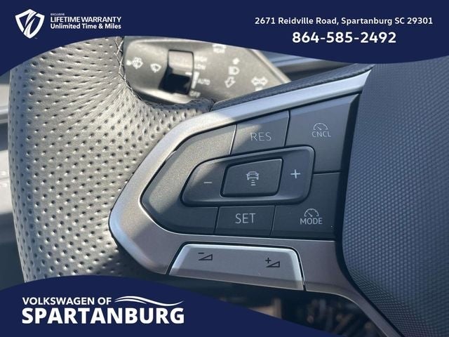 2026 Volkswagen Tiguan 2.0T SE R-Line Black