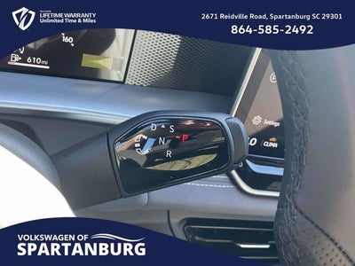 2026 Volkswagen Tiguan 2.0T SE R-Line Black