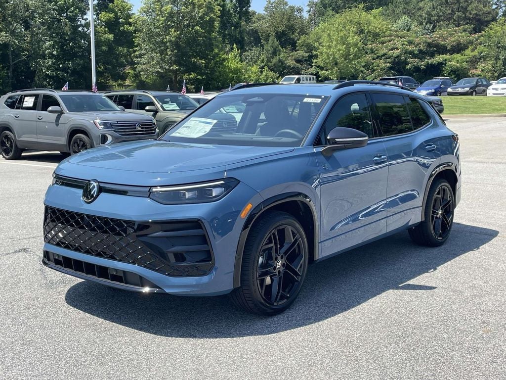 2026 Volkswagen Tiguan 2.0T SE R-Line Black