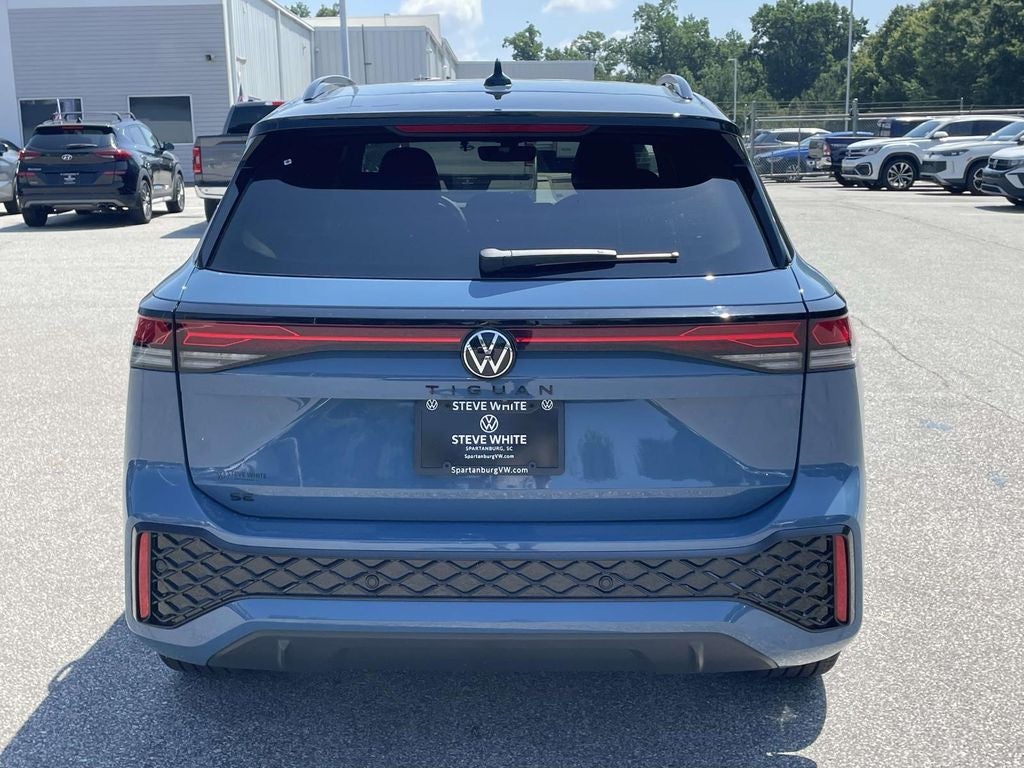 2026 Volkswagen Tiguan 2.0T SE R-Line Black