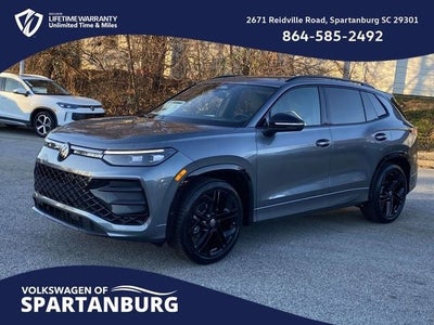 2026 Volkswagen Tiguan 2.0T SE R-Line Black