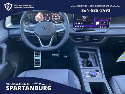 2026 Volkswagen Tiguan 2.0T SE R-Line Black