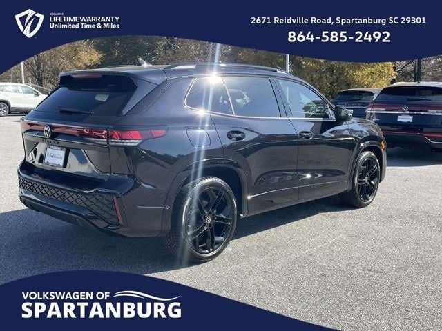 2026 Volkswagen Tiguan 2.0T SE R-Line Black