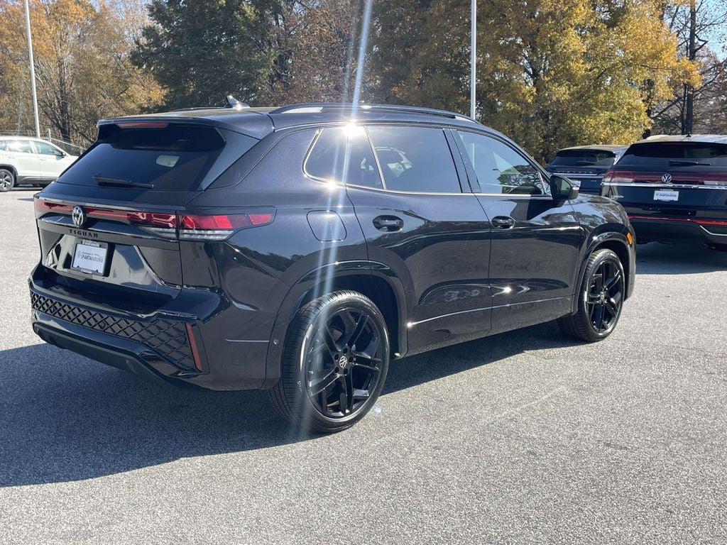 2026 Volkswagen Tiguan 2.0T SE R-Line Black