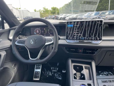 2026 Volkswagen Tiguan 2.0T SE R-Line Black