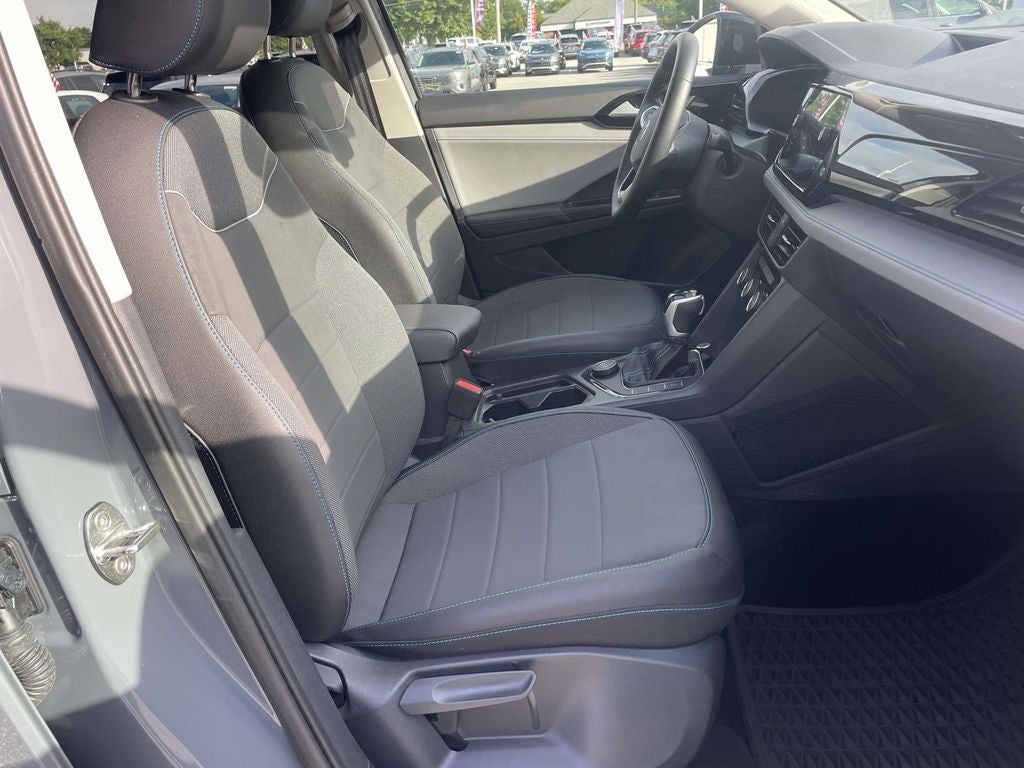 2024 Volkswagen Taos 1.5T SE Black