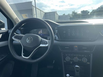 2024 Volkswagen Taos 1.5T SE Black