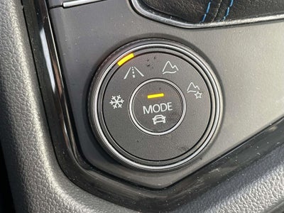 2024 Volkswagen Taos 1.5T SE Black
