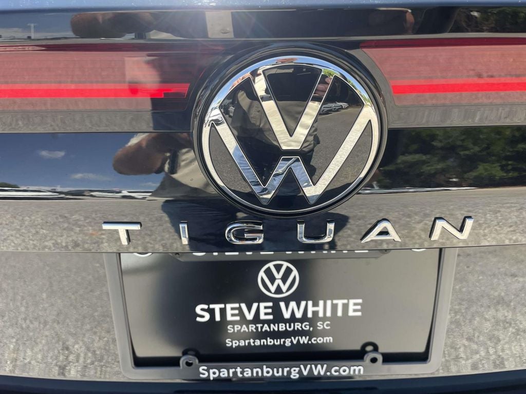 2026 Volkswagen Tiguan 2.0T SE
