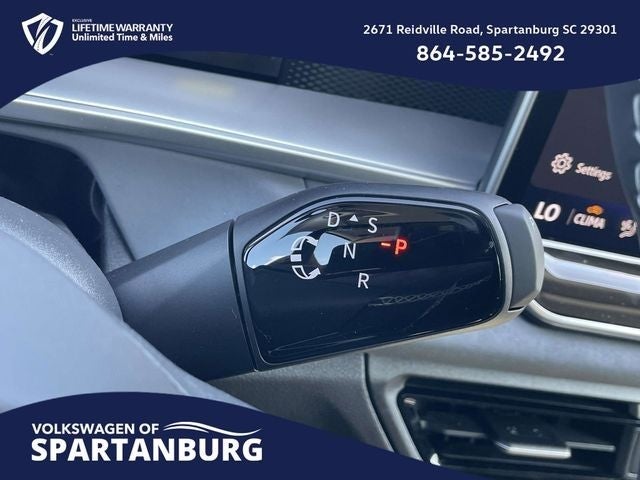 2026 Volkswagen Tiguan 2.0T SE