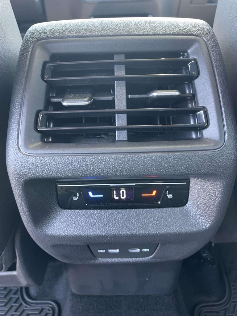 2026 Volkswagen Tiguan 2.0T SEL R-Line