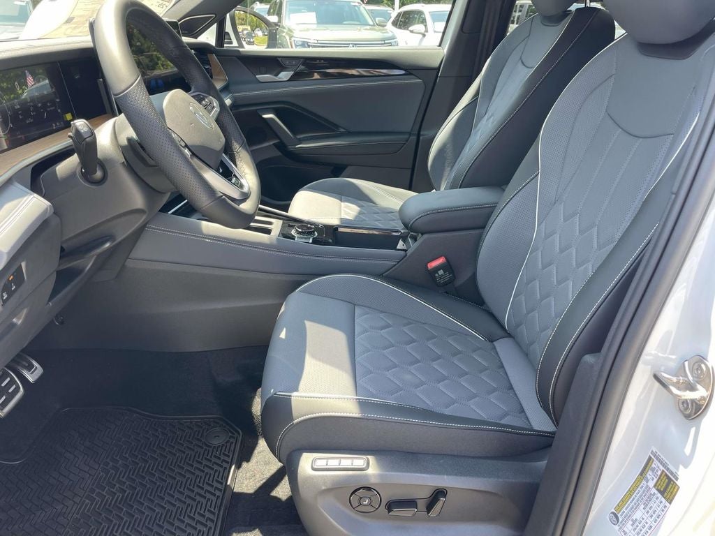 2026 Volkswagen Tiguan 2.0T SEL R-Line