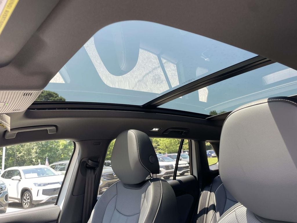2026 Volkswagen Tiguan 2.0T SEL R-Line