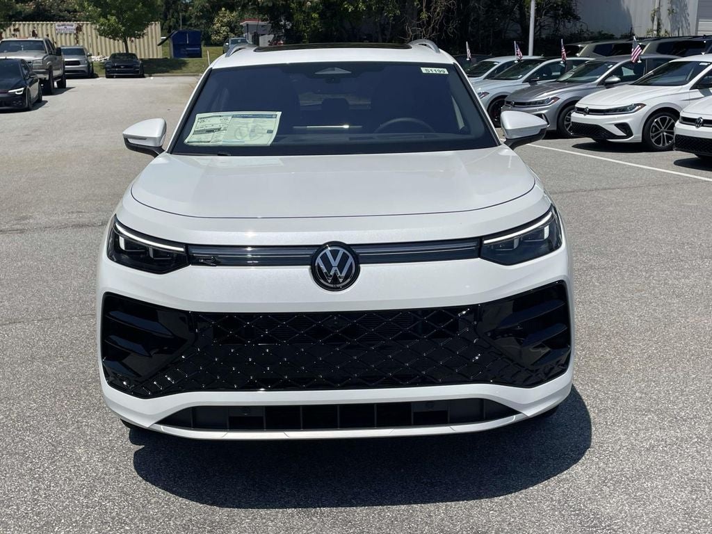 2026 Volkswagen Tiguan 2.0T SEL R-Line