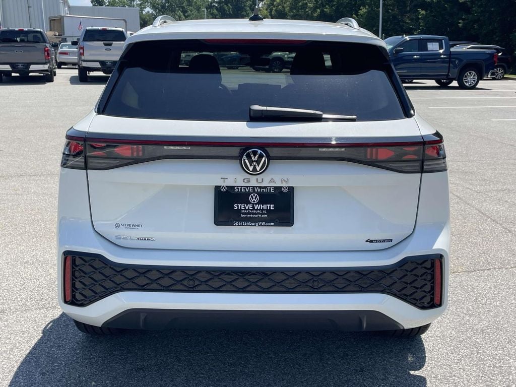 2026 Volkswagen Tiguan 2.0T SEL R-Line