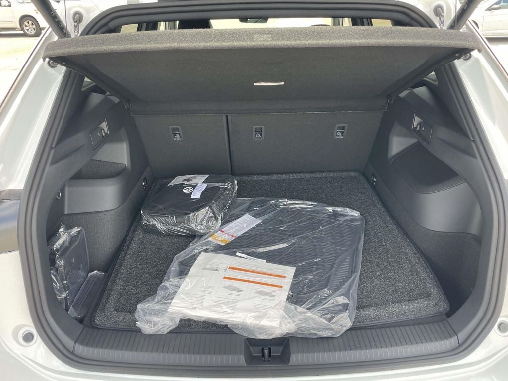 2026 Volkswagen Tiguan 2.0T SEL R-Line Turbo