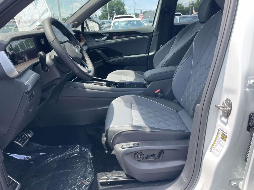 2026 Volkswagen Tiguan 2.0T SEL R-Line Turbo