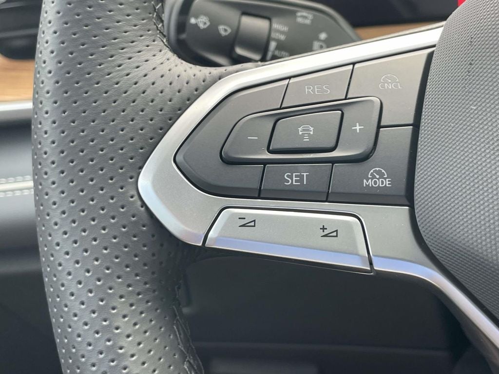 2026 Volkswagen Tiguan 2.0T SEL R-Line Turbo