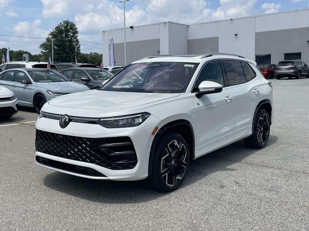 2026 Volkswagen Tiguan 2.0T SEL R-Line Turbo