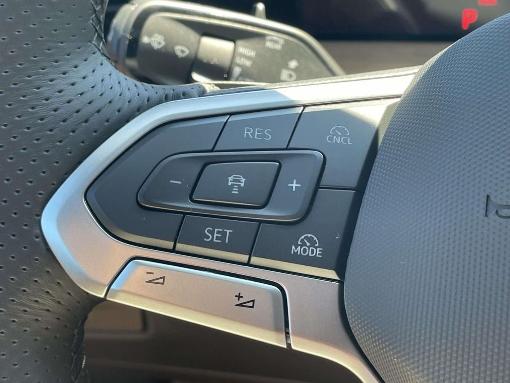 2026 Volkswagen Tiguan 2.0T SEL R-Line Turbo